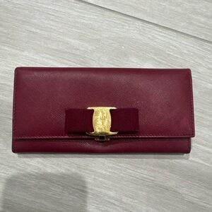 Salvatore Ferragamo                    Long Wallet violet 22-B559
